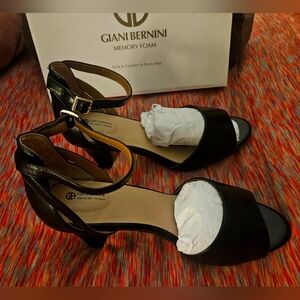 Size 10W, Black, Giani Bernini Peep Toe Dress Sandal, w/ Memory Foam Insole